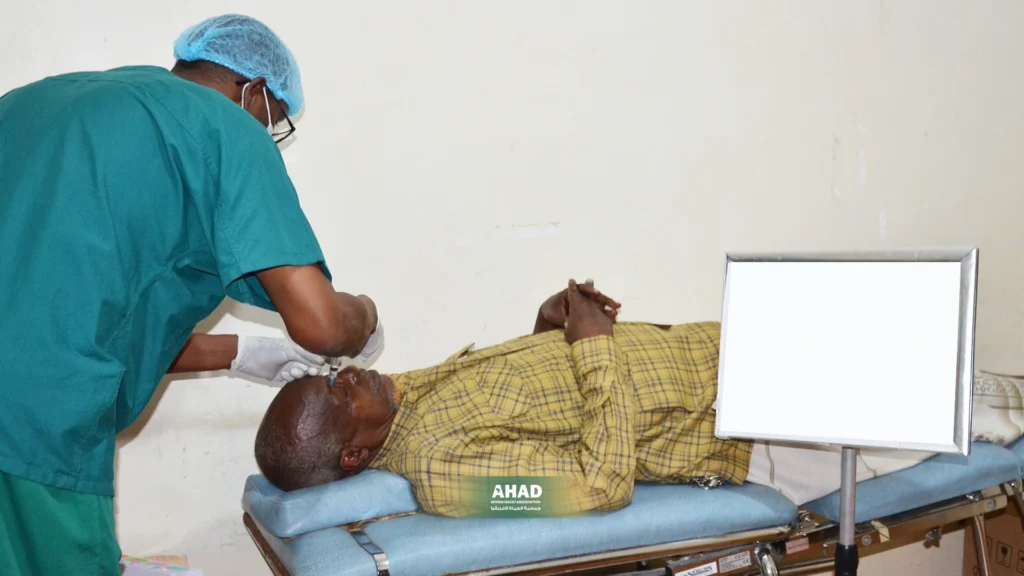 لماذا تعتبر عمليات العيون من أنجح التدخلات الإنسانية؟