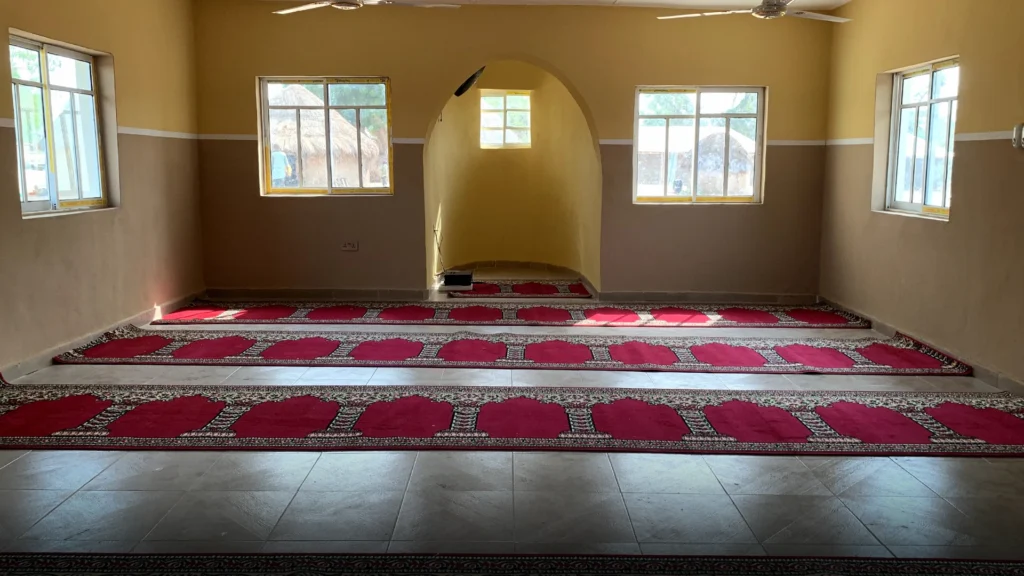 أفضل الصدقات عند الله بناء مسجد صدقة جارية(3)